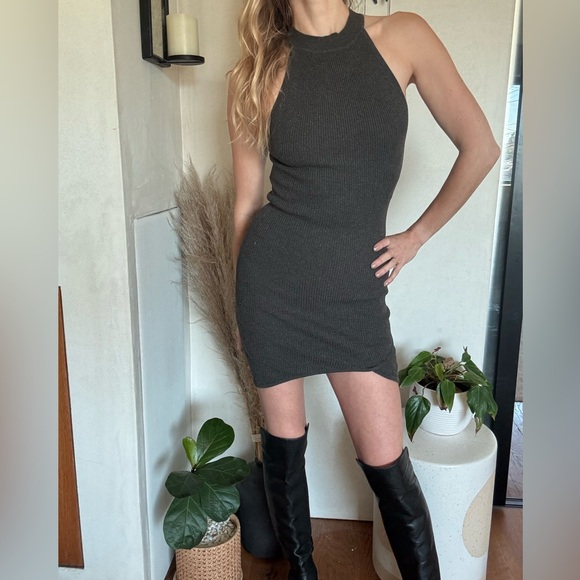 Lulus Dresses & Skirts - Grey ribbed bodycon dress